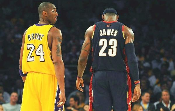 23VS24！生涯与科比交手22次的詹姆斯场均28分7助攻，科比呢？